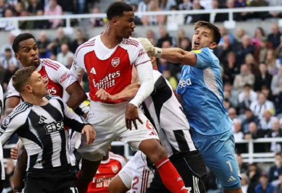 Rio Ferdinand cảnh báo: Hai ‘quả bom hẹn giờ’ có thể cản bước Arsenal trên hành trình vô địch